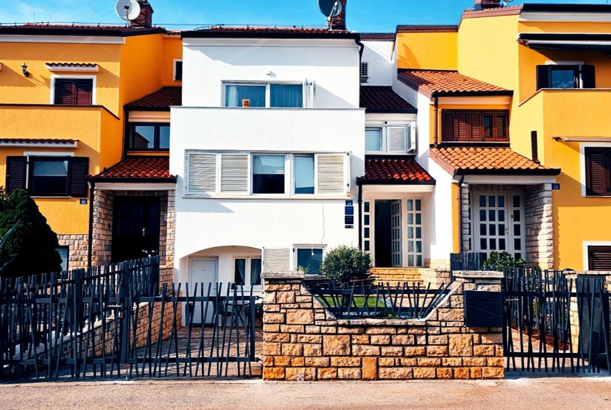 Ferienwohnung Kadenca Umag Exterior foto